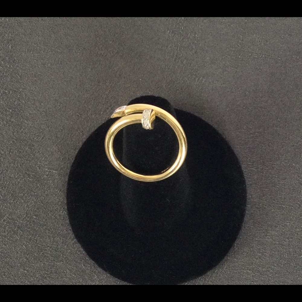 18 karat gold nail ring